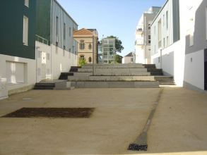 Enrobé de couleur jaune, Ilôt de l'hôpital et le cimetière de Vertou